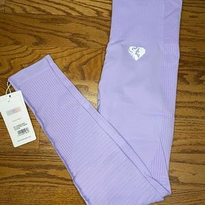 BRAND NEW lilac leggings
